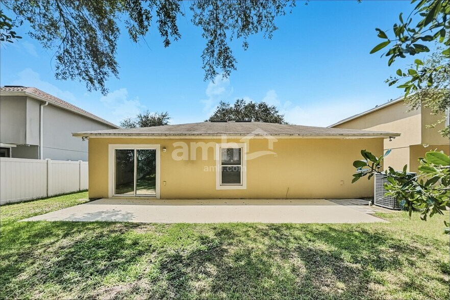 Building Photo - 312 Azores Pl