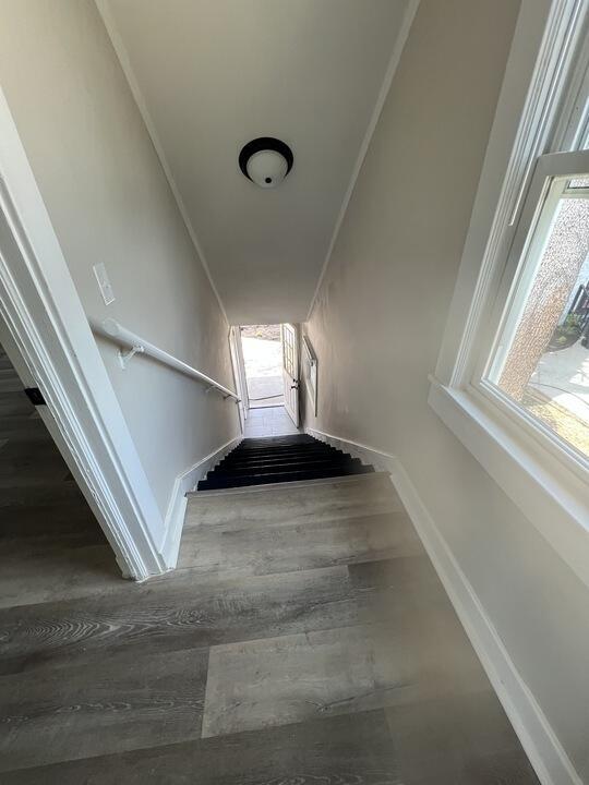 Building Photo - 327 Meridian Ave