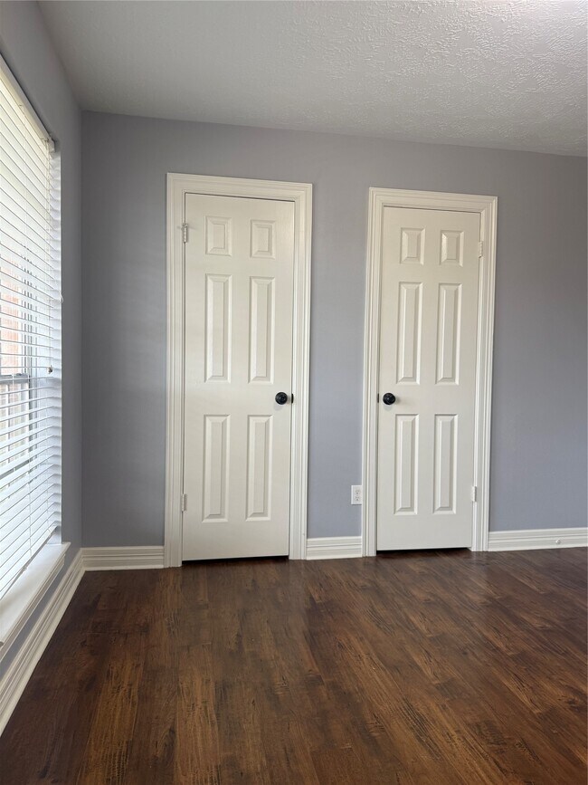 Building Photo - 13719 Ortega Ln