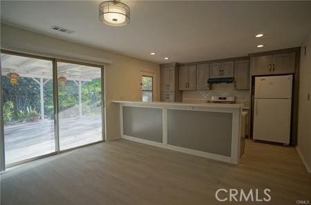 Building Photo - 890 Metro Dr