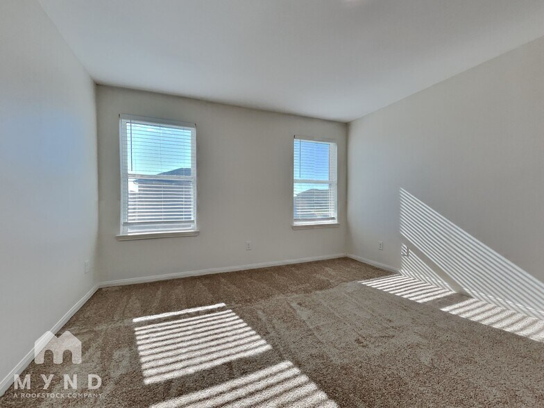 Building Photo - 6110 Coral Cv Rd