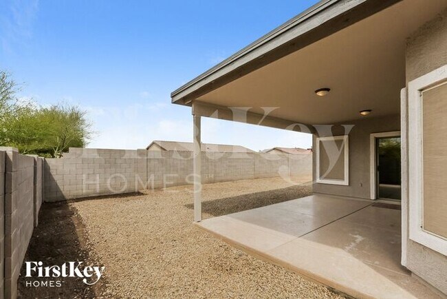 Building Photo - 5616 S 55th Ln
