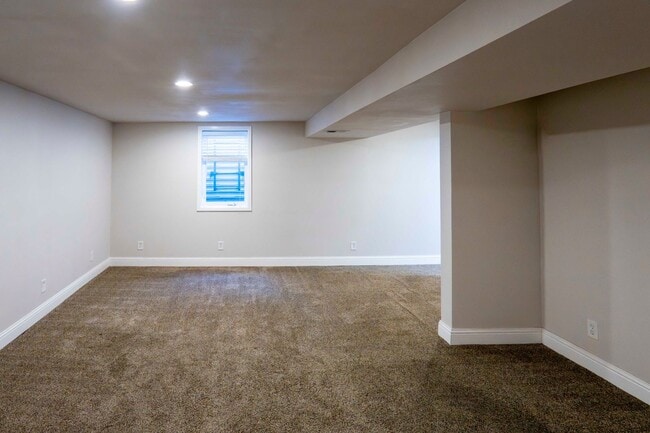 Building Photo - Spacious 3BR Duplex in Lakewood