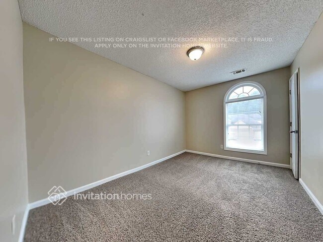 Building Photo - 6716 Delaware Bend