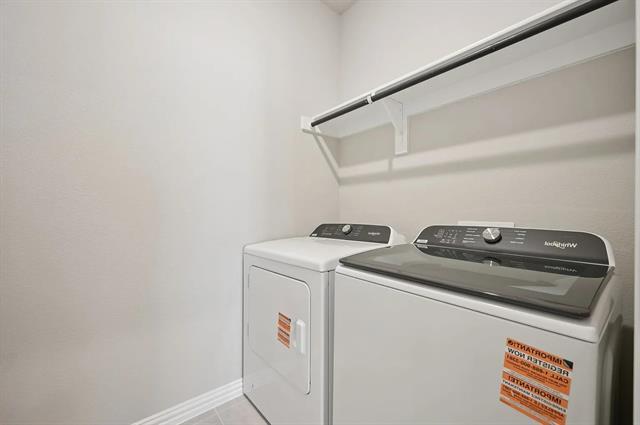 Building Photo - 524 Clover Crk Dr