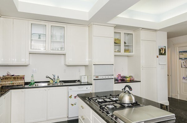 Building Photo - 128 Sewall Ave