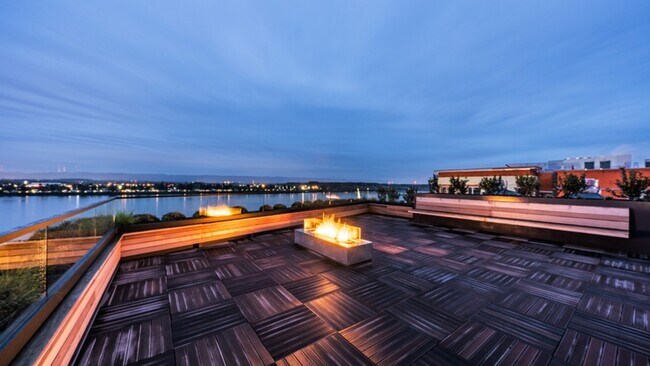 Building Photo - 111 Parkway Pl