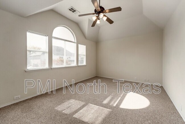 Building Photo - 11531 Chaucer Dr