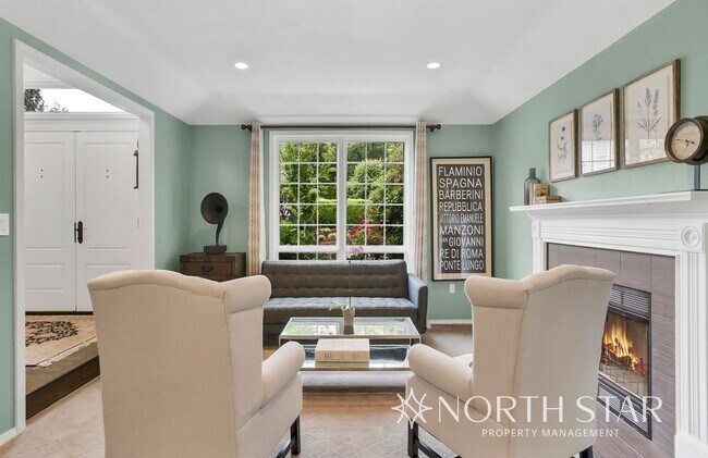 Building Photo - $1000 Off First Months Rent in Lake Oswego