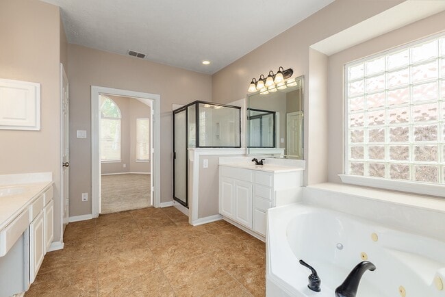 Building Photo - 3215 Canna Lily Ct