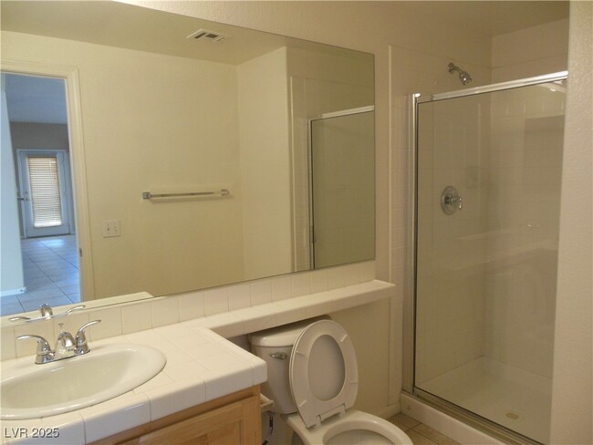 Building Photo - 9891 Sierra Canyon Way