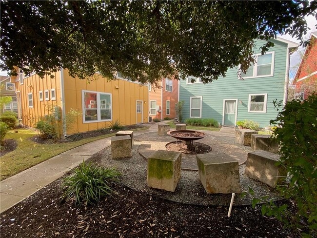 Building Photo - 1601 Miriam Ave