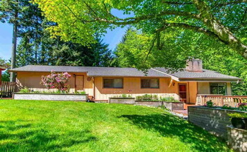 Building Photo - 4 bed 3 bath home in Solmar, Sequim