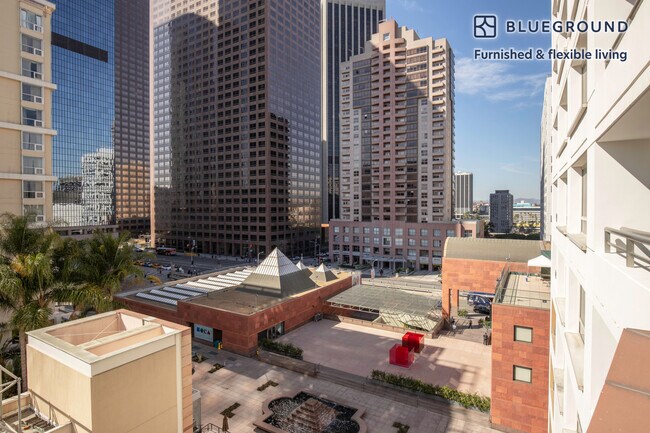 Building Photo - 225 S Olive St