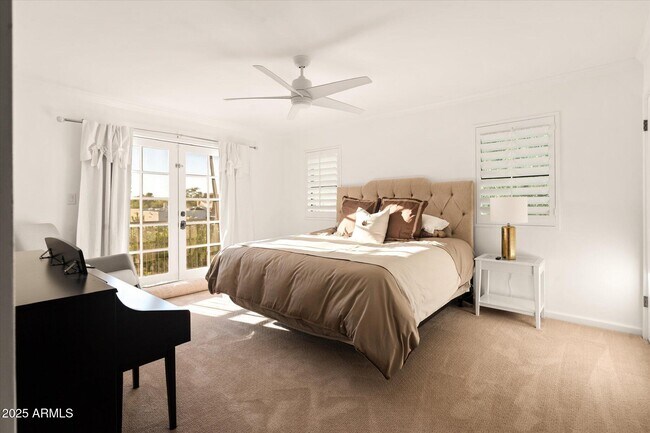 Building Photo - 1025 E Morten Ave