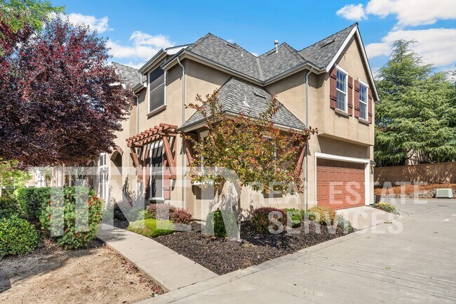 Building Photo - 1040 Matthews Run Way