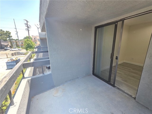 Building Photo - 6911 Woodley Ave