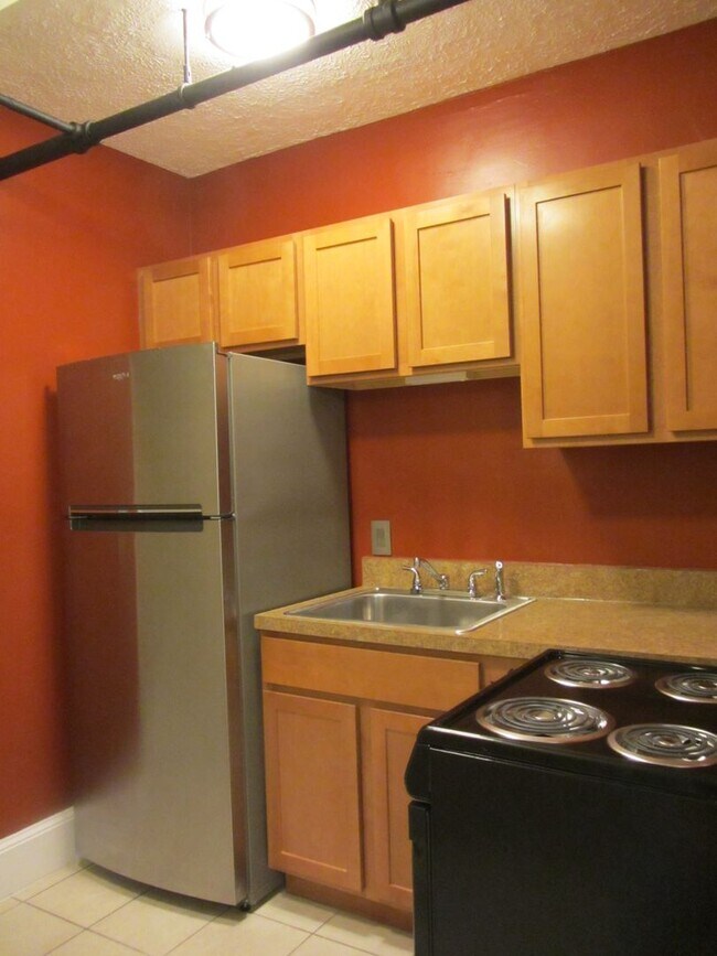 Building Photo - 32 Alfred St