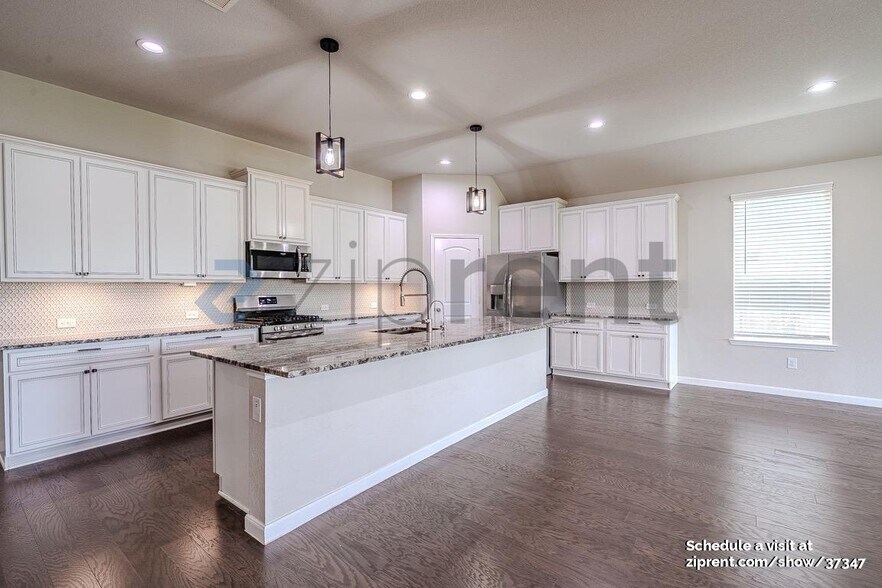 Building Photo - 27939 Parkside Creek Dr
