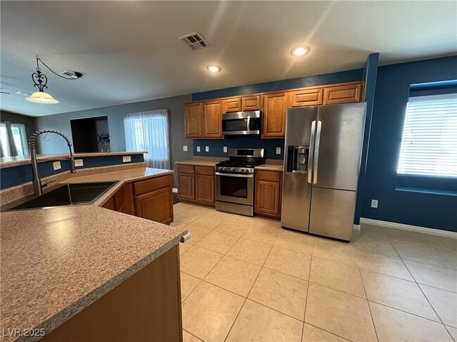 Building Photo - 5721 Bullhead St