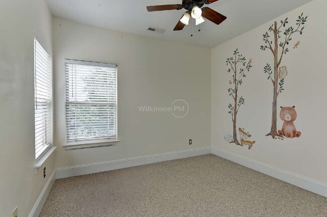 Building Photo - Charming 3-Bedroom in Arbor Croft with Out...
