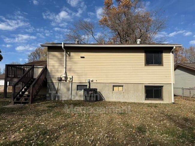 Building Photo - 1464 Monopoly Dr