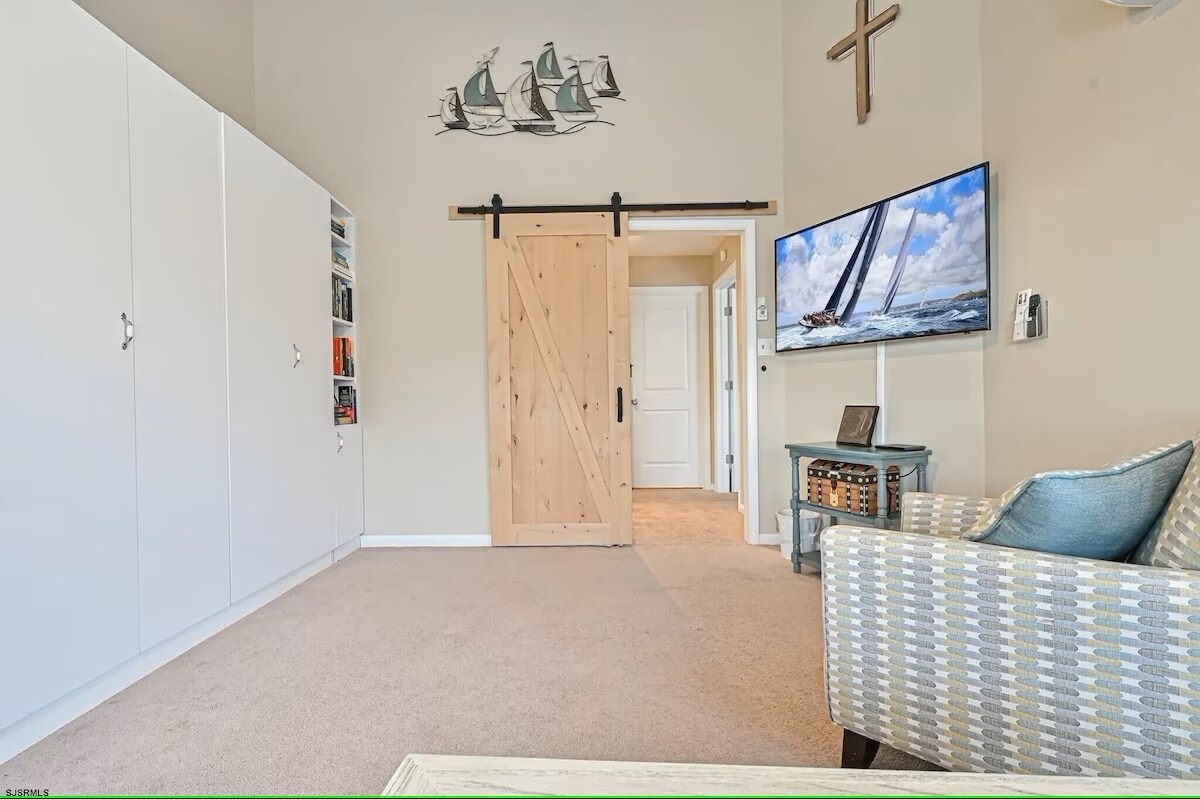 Building Photo - 518 W Brigantine Ave