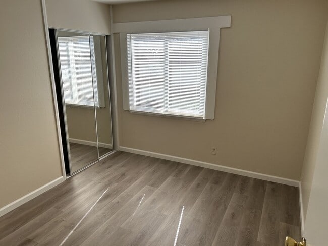 Building Photo - Remodeled 3 Bedroom, 2 Bath Home