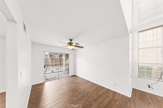 Building Photo - 7448 Bellingham Ave