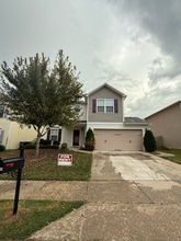 Building Photo - 2709 Manthorp Terrace