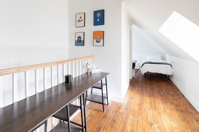 Building Photo - 10628 Lee Ave