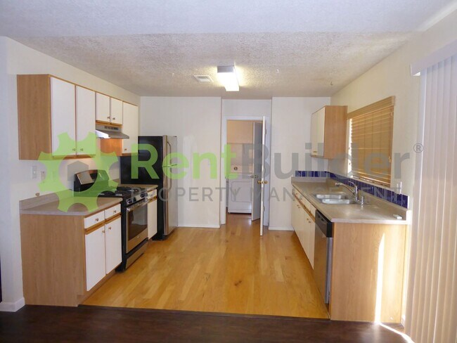 Building Photo - CALL US TODAY AT (505) 808-6467 TO SCHEDUL...