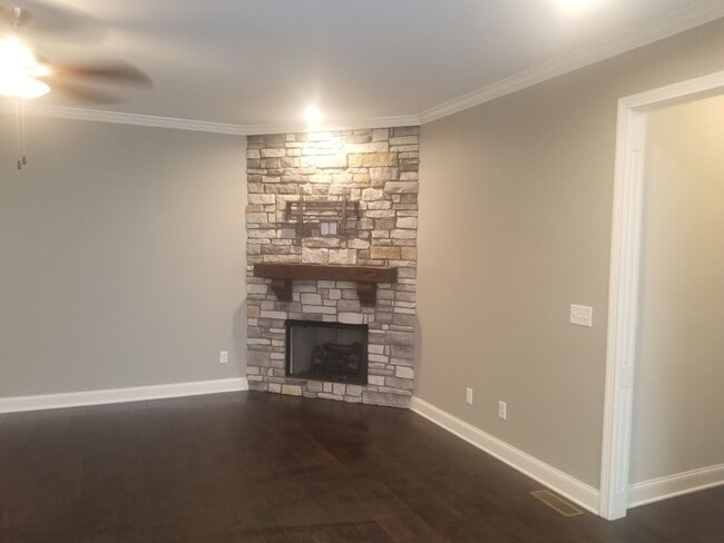 Building Photo - 376 Cumberland Ridge Ct