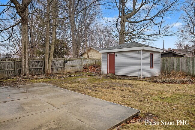 Building Photo - Charm Meets Modern Living in the Heart of Stanton