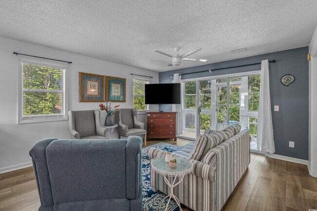 Building Photo - 1290 White Tree Ln