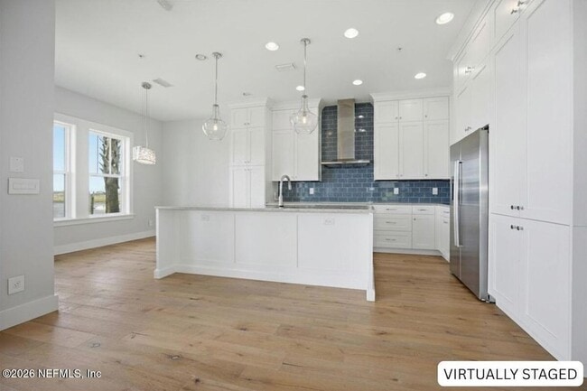 Building Photo - 2310 Beach Blvd