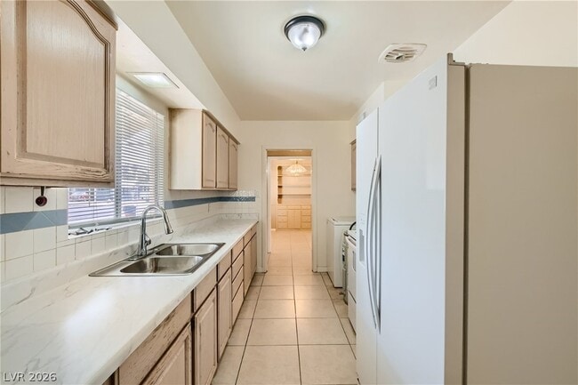 Building Photo - 1132 Pahor Dr
