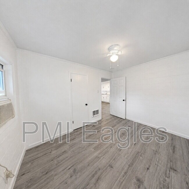 Building Photo - 86 E Fork Dr
