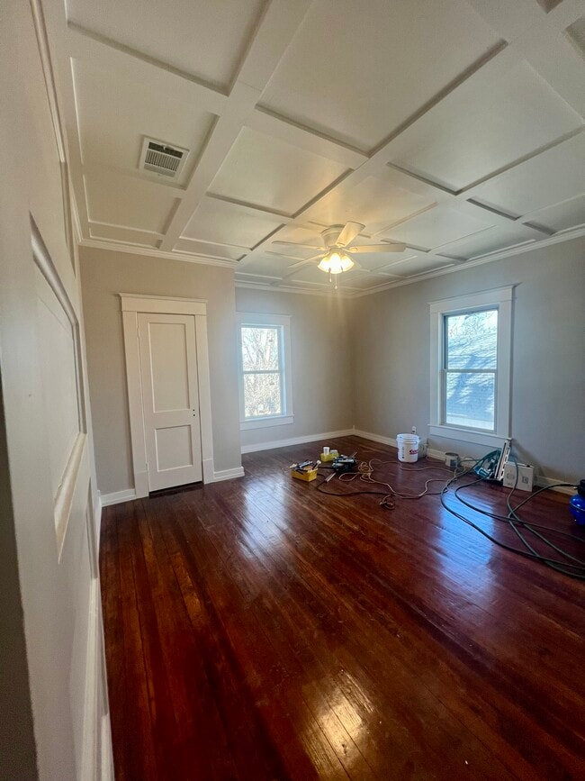 Building Photo - 2115 Johnson St