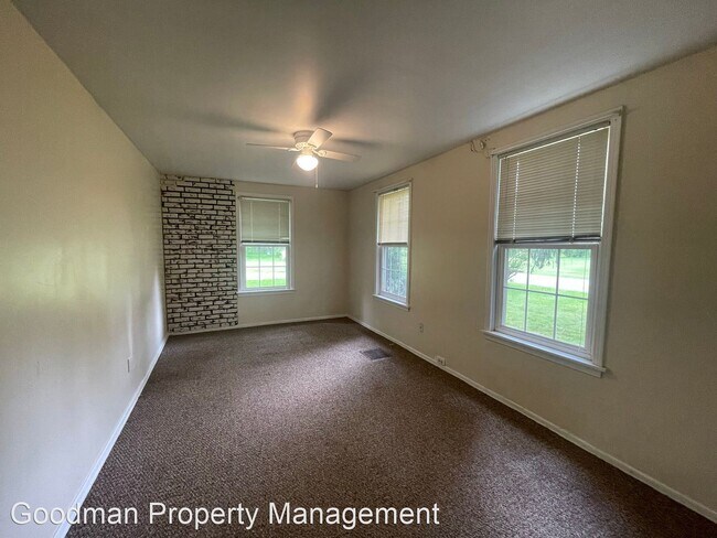 Building Photo - 3 br, 2 bath House - 675 Parma Center Road