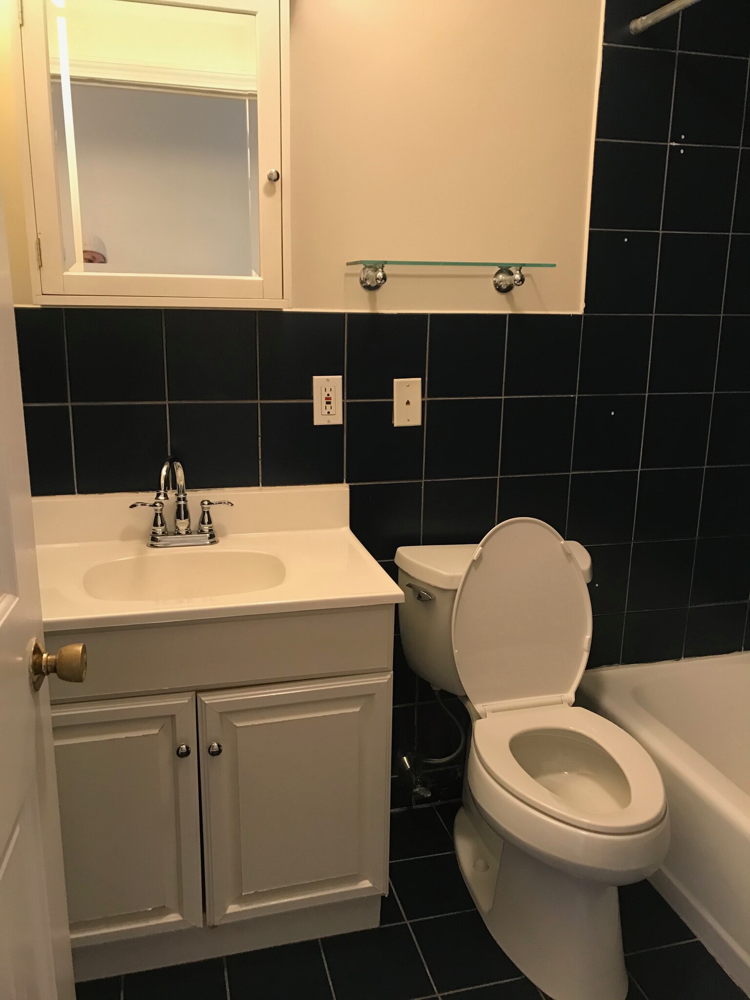 Bathroom - 11 Bemis Rd