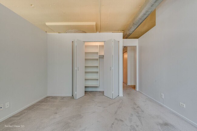 Building Photo - 130 S Canal St