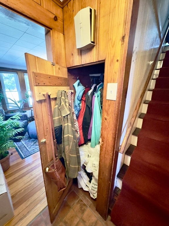 Building Photo - 8 Fox Point Rd