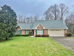 Building Photo - 7 Clarendon Pl