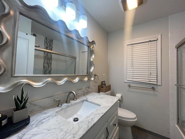 Building Photo - 51 S Midland Ave