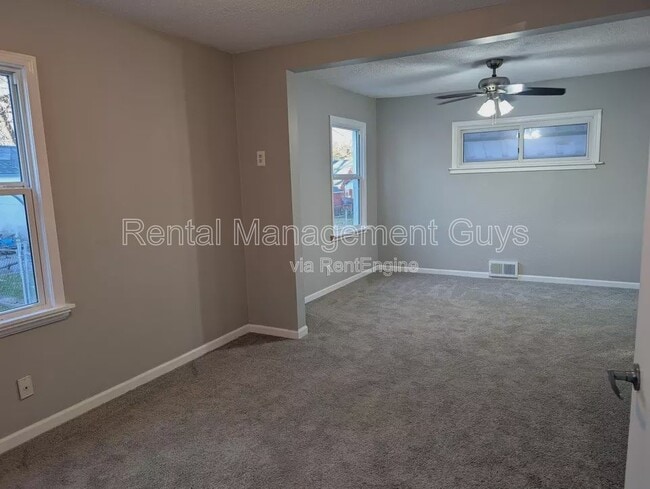 Building Photo - 1093 Breen St