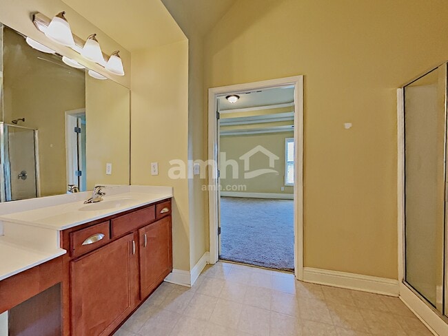 Building Photo - 3100 Camellia Trail