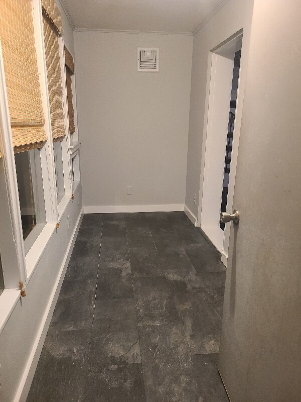 Building Photo - 16 Queen Rd