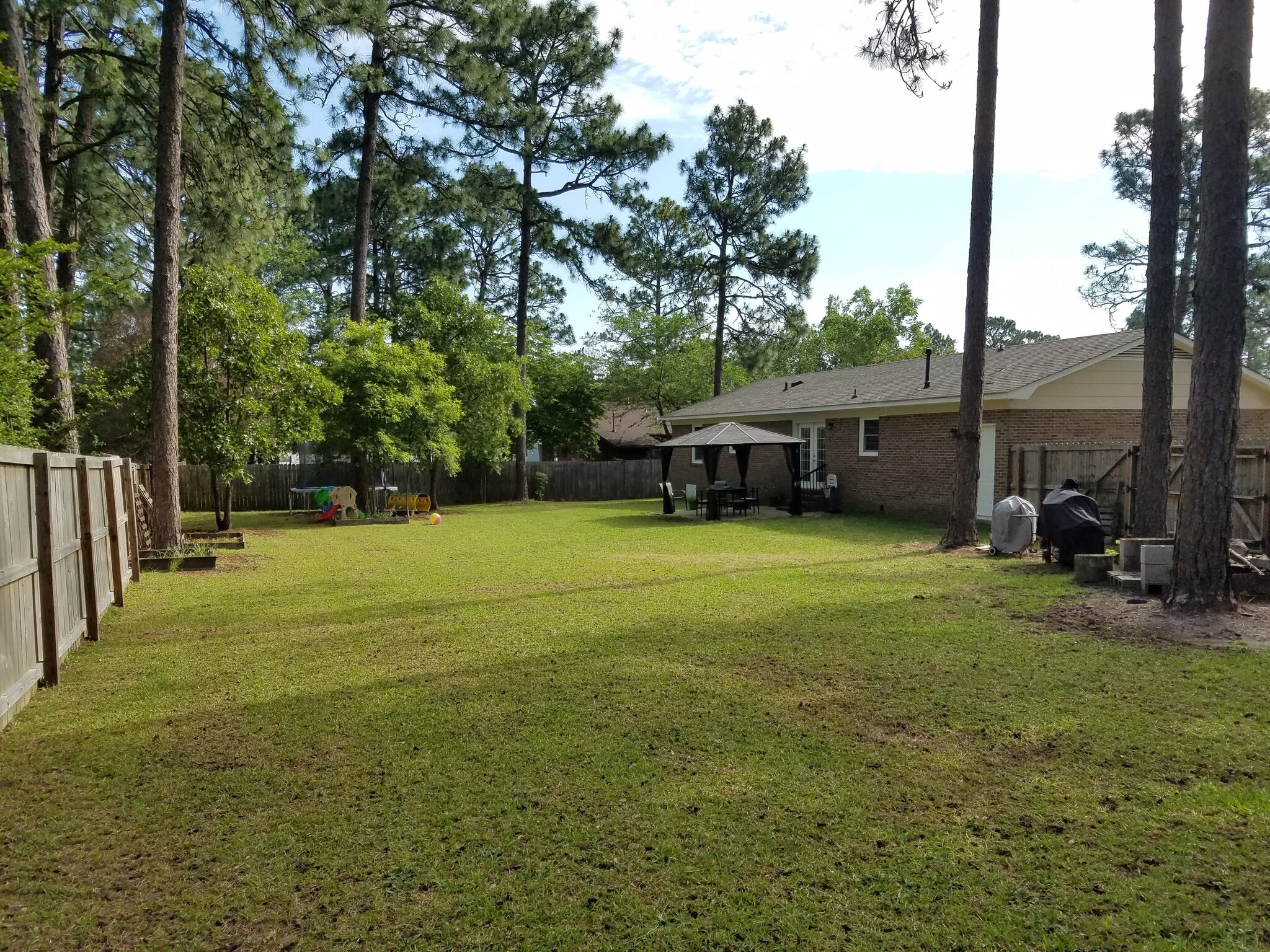 Fenced Backyard - 2016 Lakemeadow Dr