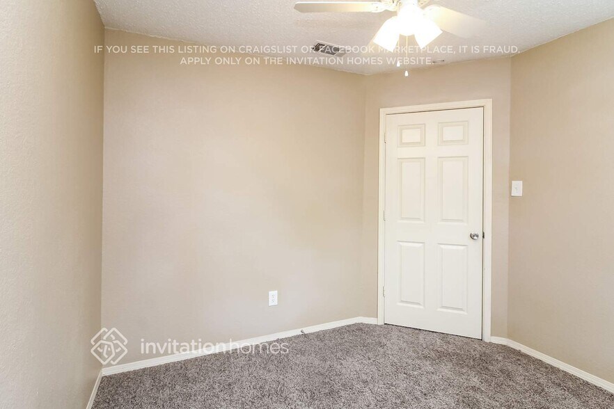 Building Photo - 12418 Summer Hill Dr